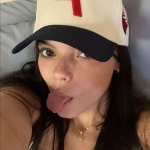 Meet your Posher, Carmen